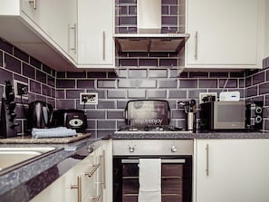 Private kitchen - 3 bedroom accommodation in Flookburgh (Flookburgh)