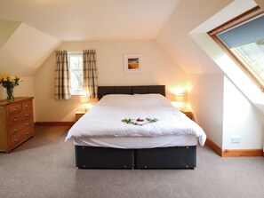 2 bedrooms, free WiFi - 2 bedroom accommodation in Lerags, near Oban (Lerags, near Oban)