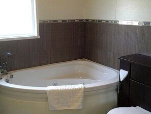Towels - Cheviot Luxury Lodge-UK3454 (Felton)