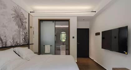 ELEVEN Designer Homestay