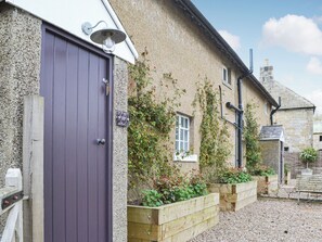Exterior detail - Cuthbert House - UK7026 (Longframlington, near Rothbury)