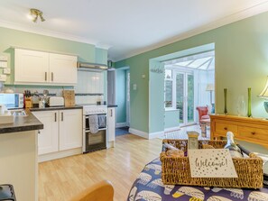 Dishwasher, high chair - Ivy Cottage - UK35243 (Llanfyrnach)