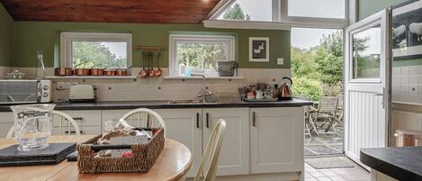 Dishwasher, high chair