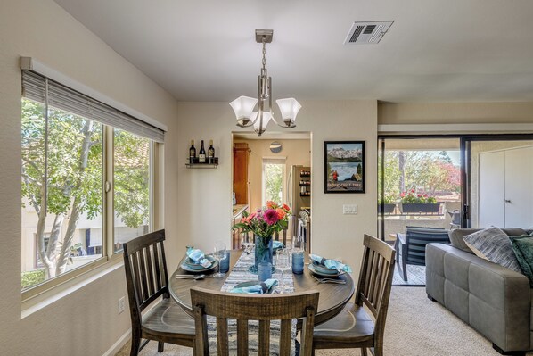 Dining - Pool Access + Balcony: Updated Condo Near UCSD! (San Diego)
