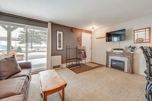 Unclassified image, 2 of 24, button