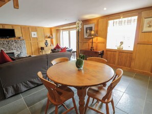Dining - 2 bedroom accommodation in Kirkmichael, near Ayr (Kirkmichael, near Ayr)