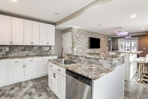 Private kitchen - Luxe Philly Home w/ Indoor Jacuzzi & 100-Inch TV! (Philadelphia)