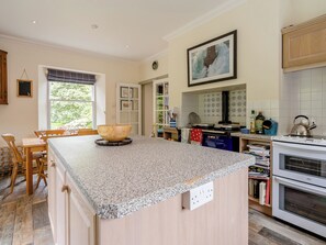 Dishwasher - 4 bedroom accommodation in Barwhillanty, near Castle Douglas (Barwhillanty, near Castle Douglas)