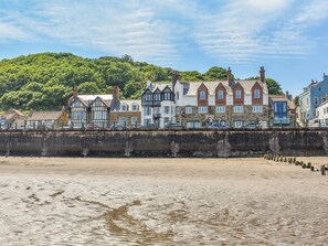 Exterior - 2 bedroom accommodation in Sandsend, near Whitby (Sandsend, near Whitby)