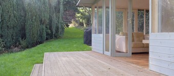 3 bedroom accommodation in Portway