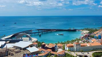 Apartamento de lujo, 2 habitaciones, balcón, vistas al mar | Vistas desde la habitación