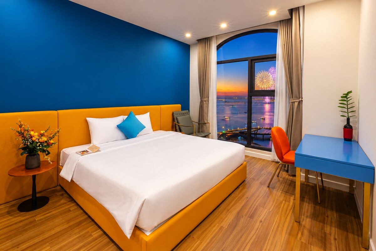Departamento Deluxe, 1 habitación, balcón, vista a la playa | Ropa de cama de alta calidad, camas con efecto memoria y minibar 