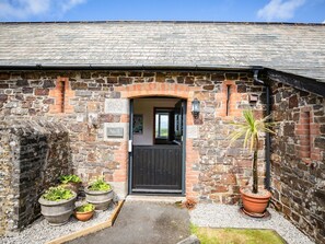 Exterior detail - 3 bedroom accommodation in Crackington Haven (Crackington Haven)