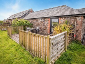 Outdoor dining - 2 bedroom accommodation in Crackington Haven (Crackington Haven)