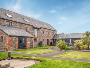 Exterior - 3 bedroom accommodation in Crackington Haven (Crackington Haven)
