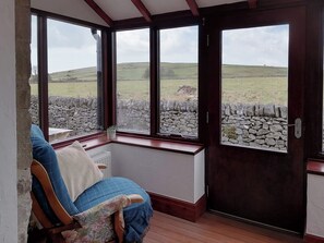 Interior - Perfect for a relaxing holiday in the Peak District National Park. (Biggin by Hartington, near Buxton)
