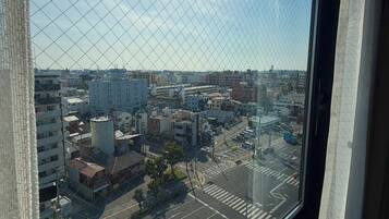 Twin Room, City View | Interior