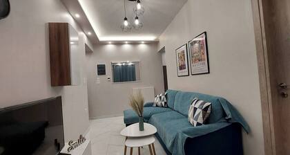 Thermaic Modern Apartment by ÎÎĄS