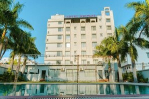 Imagen sin descripción, 2 de 27, botón