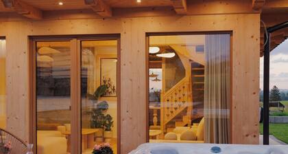 Lovelia Luxury Chalet - luxurious wooden house with jacuzzi near Zakopane