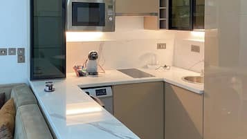 Appartement Ăconomique, balcon, vue ville | Cuisine privĂ©e