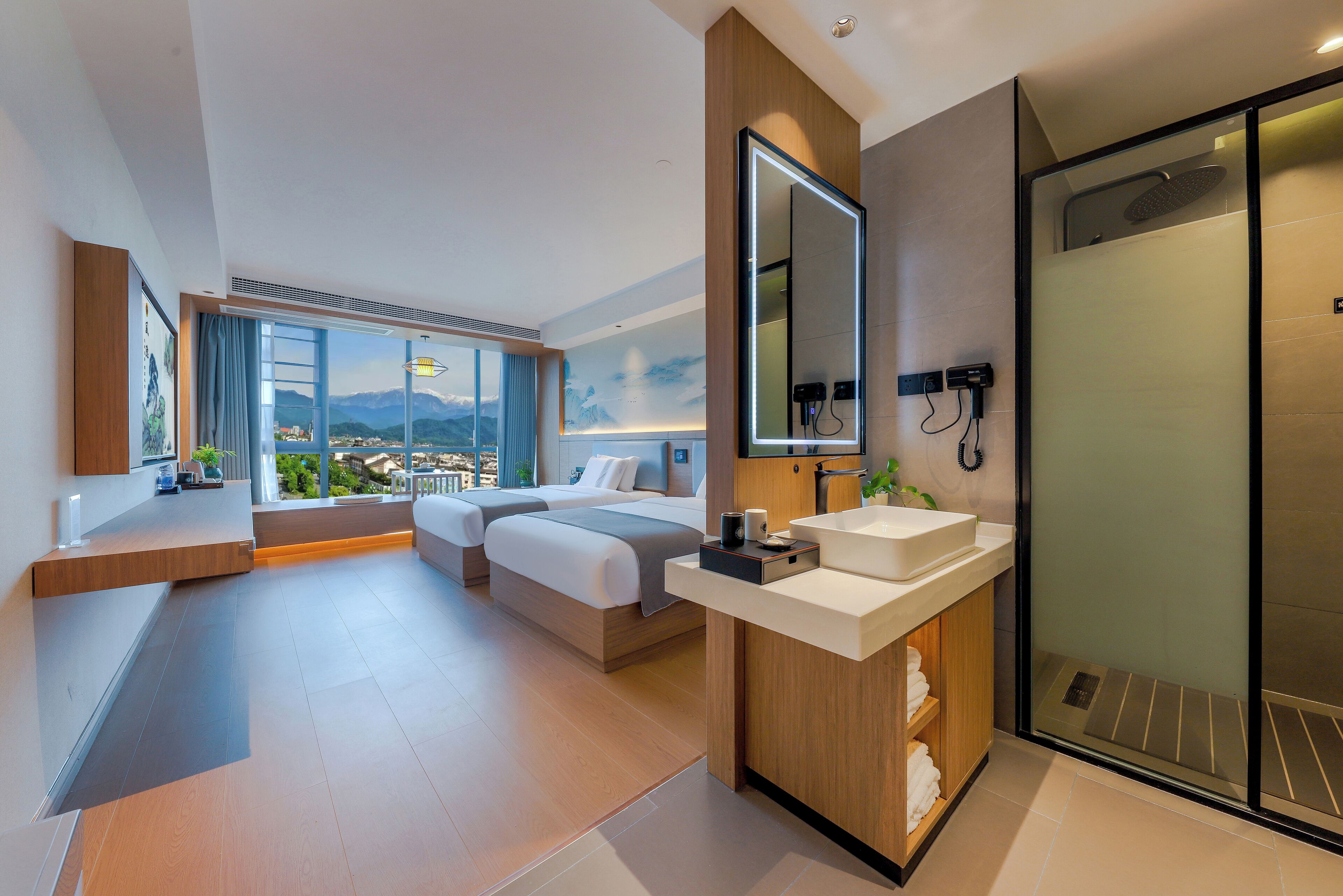 Superior Twin Room, City View | Bilik Mandi | Pancuran mandi, kelengkapan dandanan diri percuma, pengering rambut 