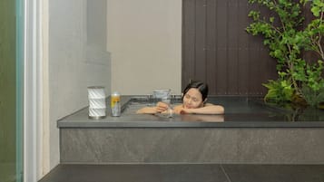 시그니처룸 | 전용 스파 욕조