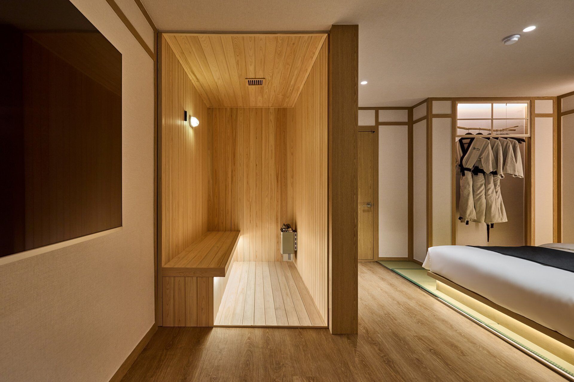 Phòng đôi có thiết kế đặc trưng, 2 giường cỡ queen | Truy cập Internet không dây miễn phí 