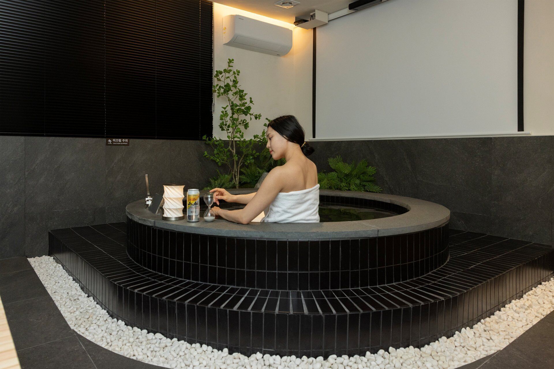 Bañera de hidromasaje privada