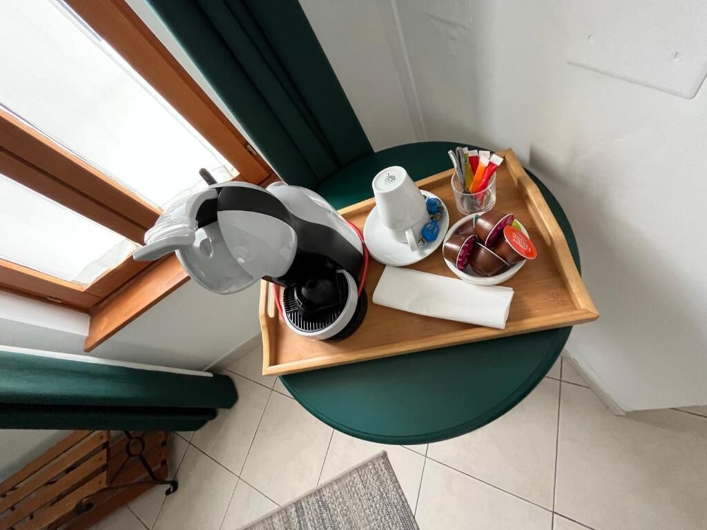 더블룸, 퀸사이즈침대 1개, 전용 욕실, 마당 전망 | 내부