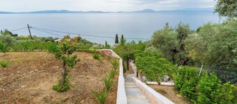 The Wave Whisper by Cypresses Villas