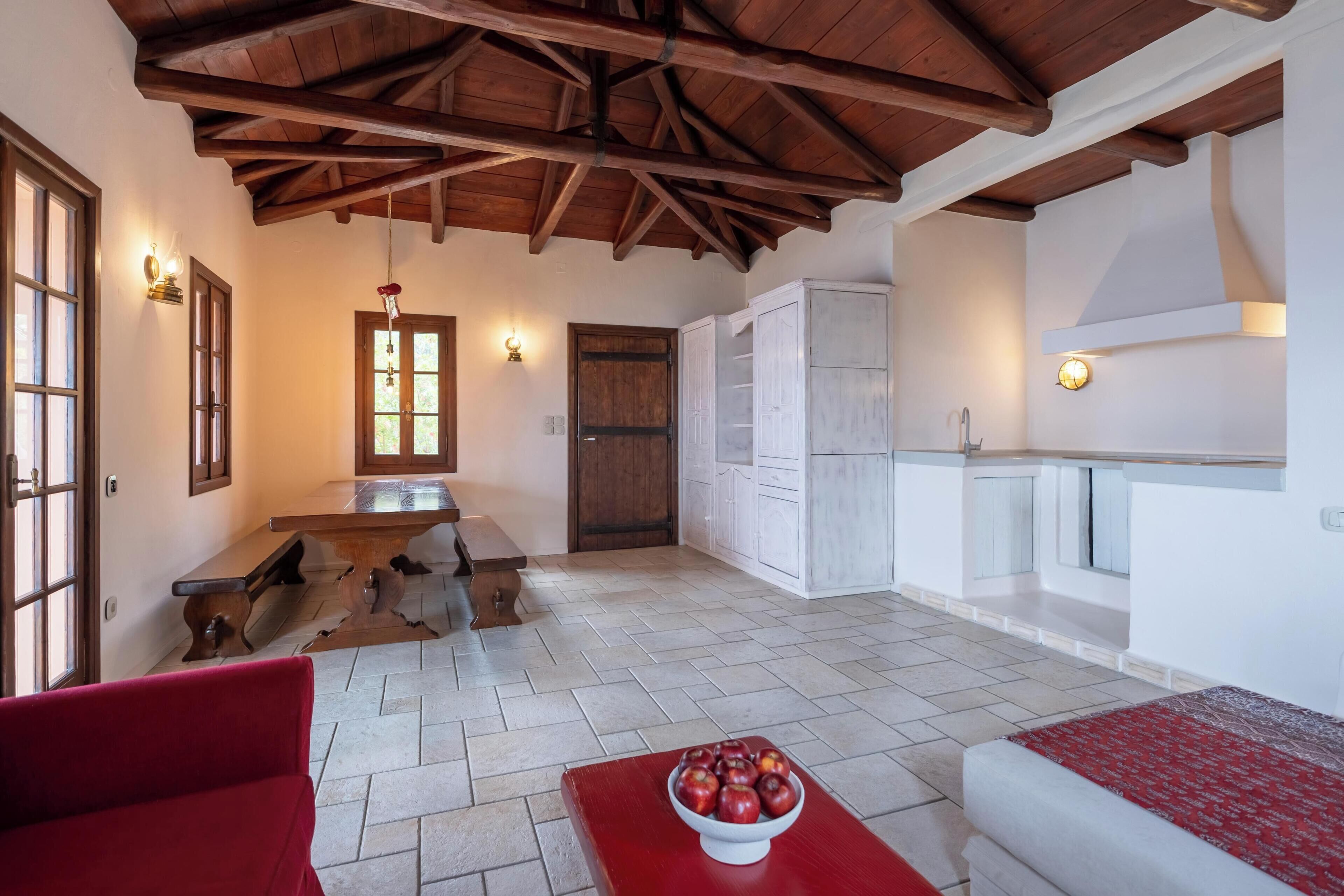 Maison, vue mer | Salle à manger