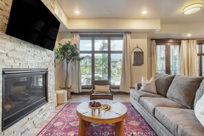 Imagen sin descripción, 5 de 49, botón