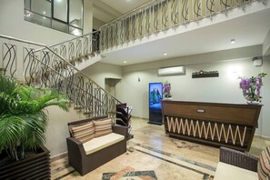 Lobby sitting area - Ratnodweep Resort (Pabna Sadar)