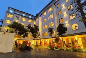 Exterior - Fengyin Tianjiao Courtyard Hotel (Chengdu)