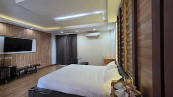 Superior Single Room, Balcony, Hill View | Free WiFi