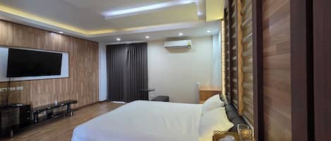 Chambre Simple Supérieure, balcon, vue colline