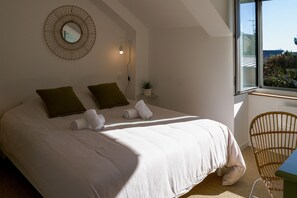 4 bedrooms, iron/ironing board, free WiFi - Azur Cancale (Cancale)