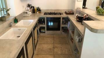 Villa Deluxe, 2 chambres, climatisation, vue jardin | Cuisine privée