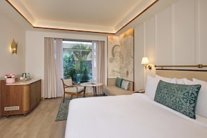Habitación Premium, 1 cama doble | Ropa de cama hipoalergénica, minibar, escritorio