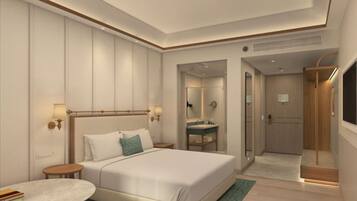 Hypo-allergenic bedding, minibar, desk, laptop workspace