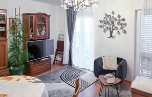 Smart TV - Gorgeous apartment in Lovran with WiFi (Lovran)