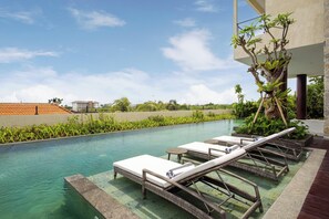Outdoor pool - Cloud Nine Ungasan | 5-Bedroom Pool Villa, Uluwatu (Bali)