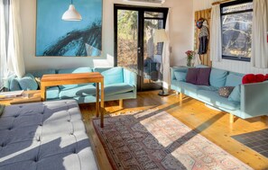 Smart TV, fireplace - Cozy home in Knebel with house sea view (Knebel)