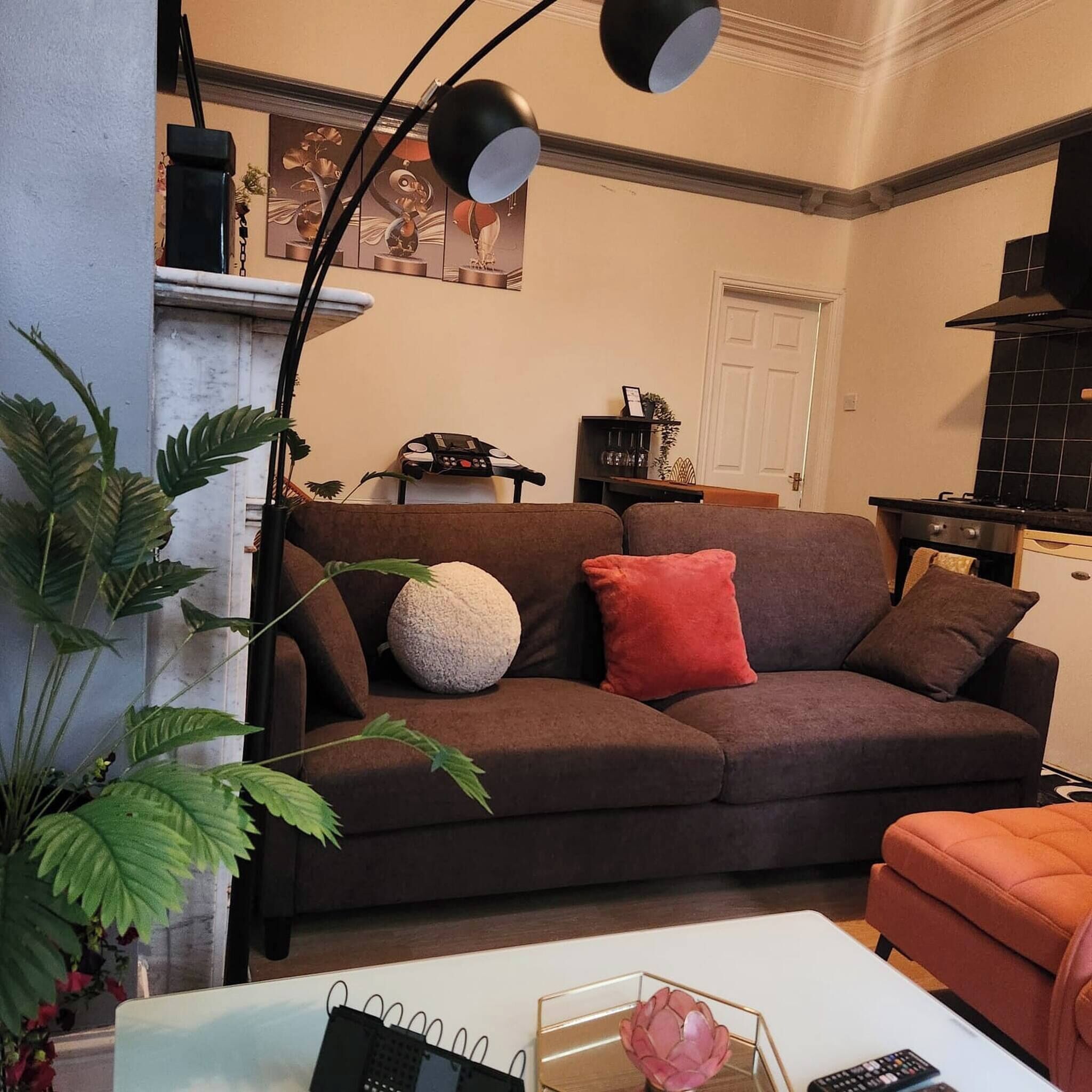 Apartment, 1 Bedroom, Fireplace | Living area