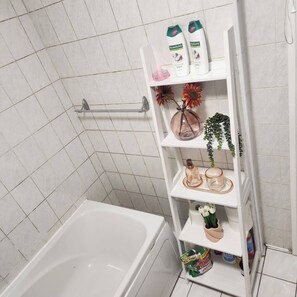 Apartment, 1 Schlafzimmer, Kamin | Badezimmer