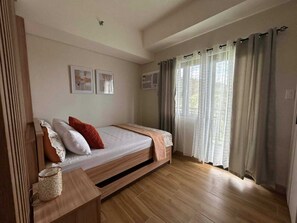 Free WiFi - Twin Lakes Tagaytay by JC Staycation  (Laurel)