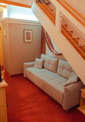 Phòng đôi tiện nghi đơn giản, ban công, quang cảnh vườn | Truy cập Internet không dây miễn phí 