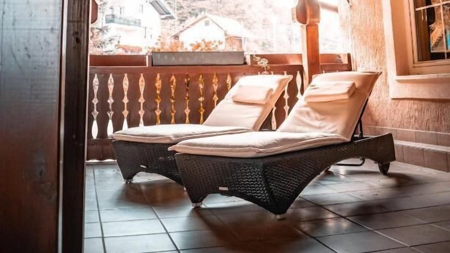 Hotel & Restaurant SE-MI