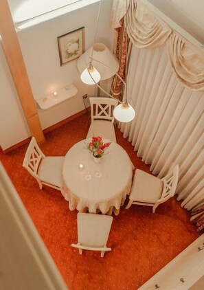 Deluxe Suite, Balcony, Garden View | Dining - Hotel & Restaurant SE-MI (Veliko Trgovišće)
